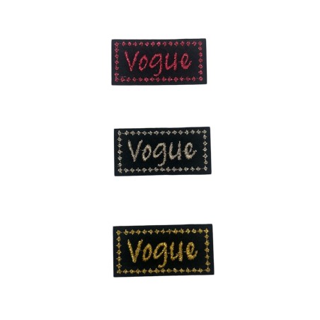 Aplicación termoadhesiva rectangular con la palabra "Vogue"
