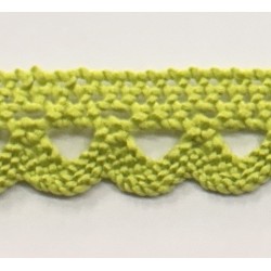 Puntilla bolillos de colores